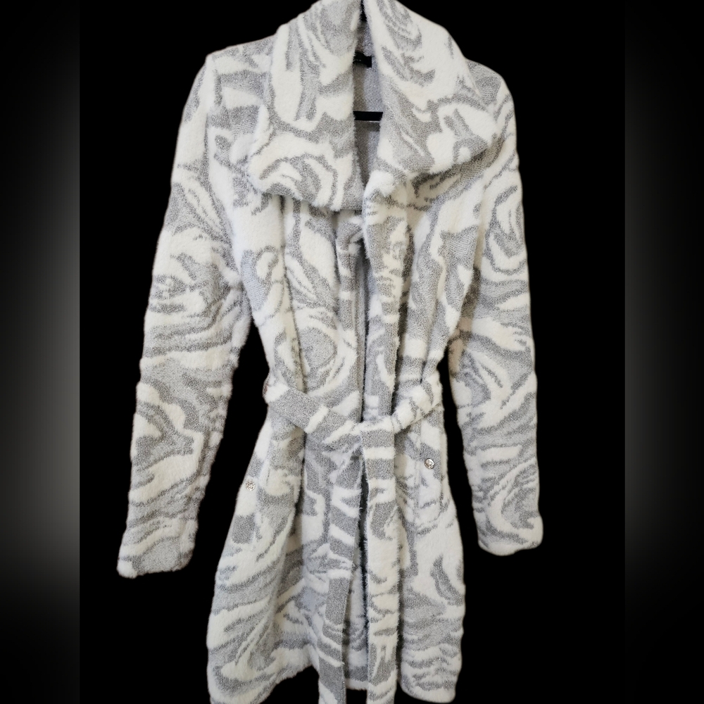 White House Black Market Fuzzy Gray and White Coat